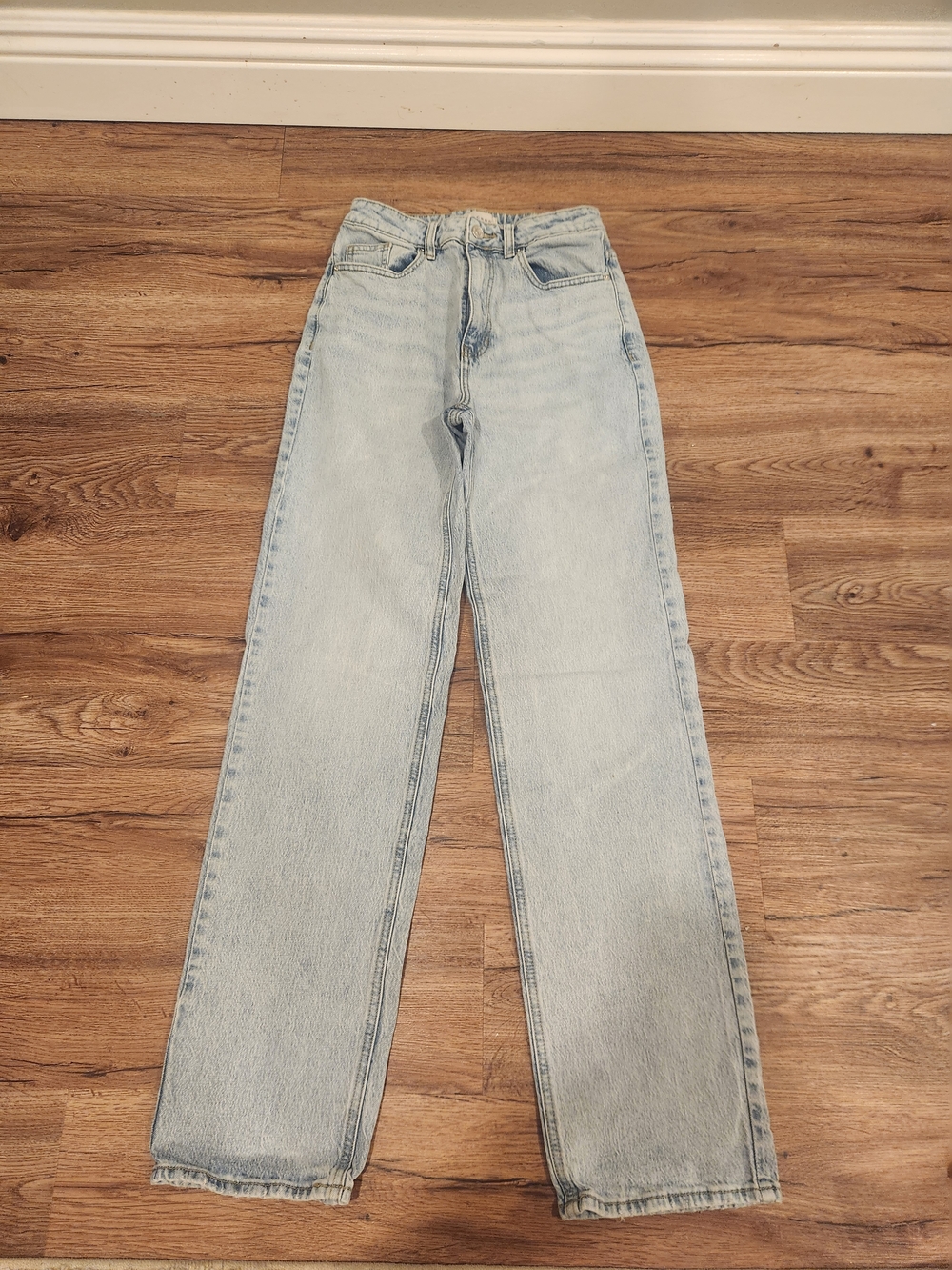 Light Wash High-Rise Straight Leg Women’s Jeans